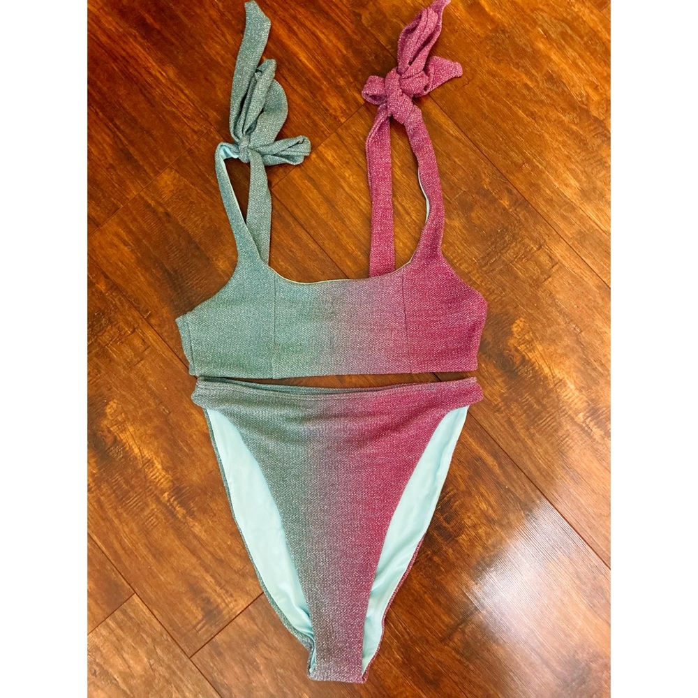 Beach Riot | Bikini Set. - Picture 2 of 10